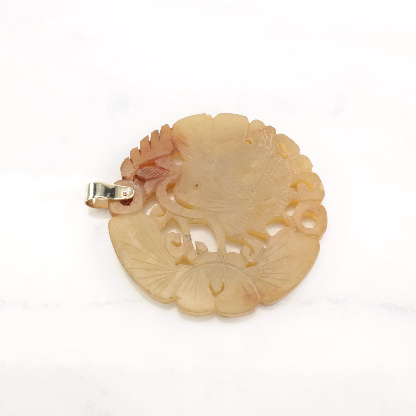 Vintage Carved Hardstone Chinese 14K Gold Pendant