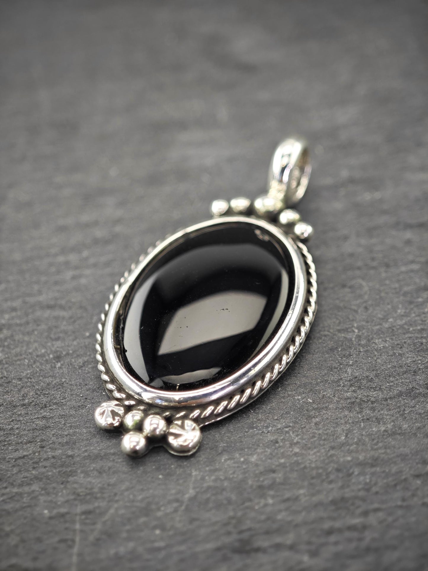 Southwest Oval Onyx Pendant, Sterling Silver