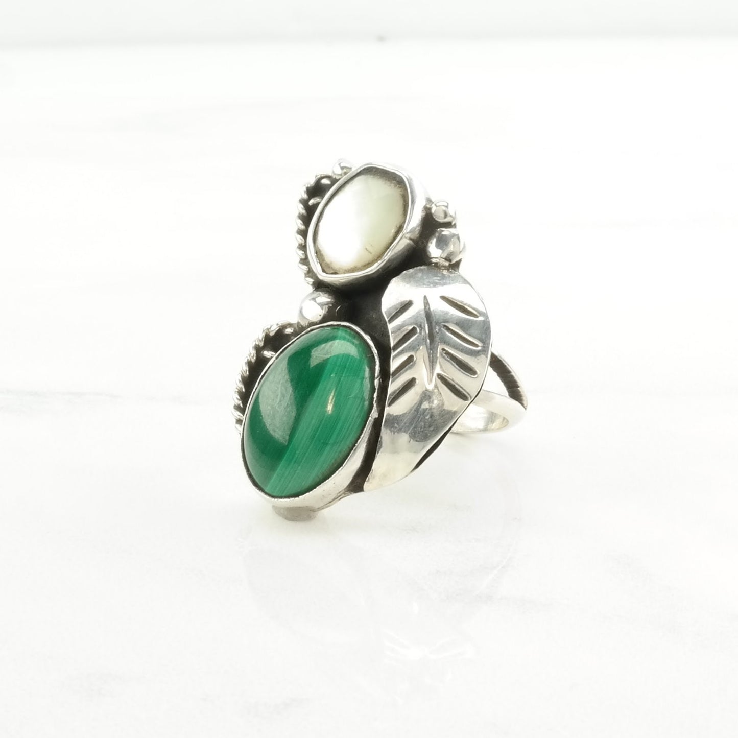 Vintage Southwest Silver Ring Malachite, MOP Leaf Sterling Green, White Size 5