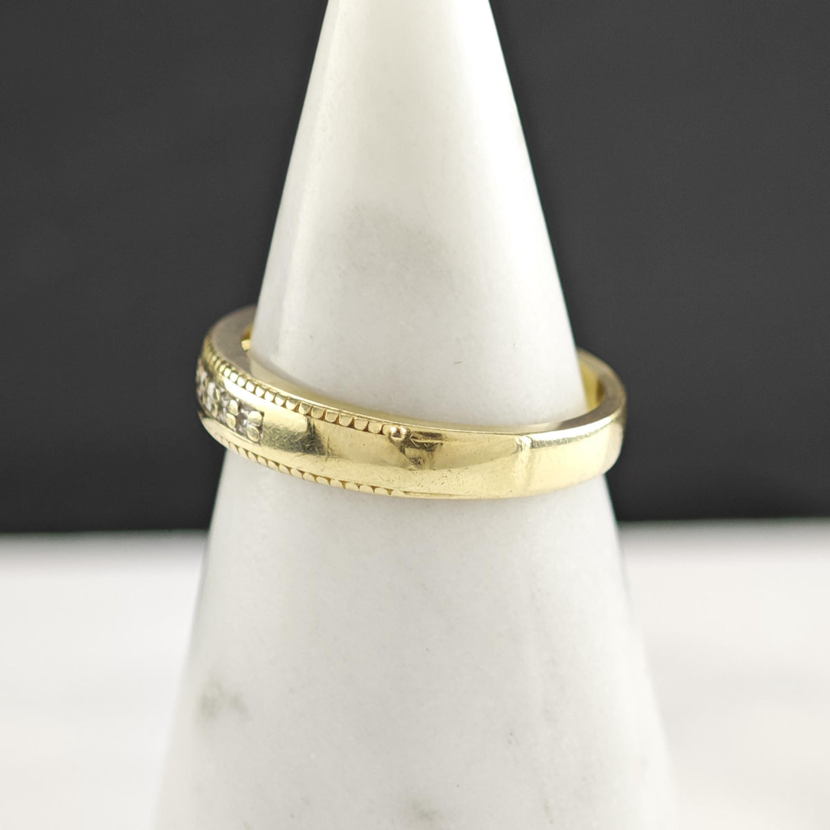 9 Diamond 14K Gold Band 4mm Sz 7 R6791