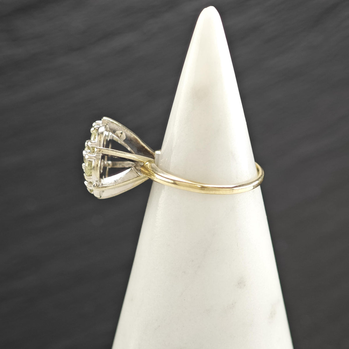 1cttw Diamond Cluster Tall Shoulder 10K Gold Ring Sz 4 1/4 R6773