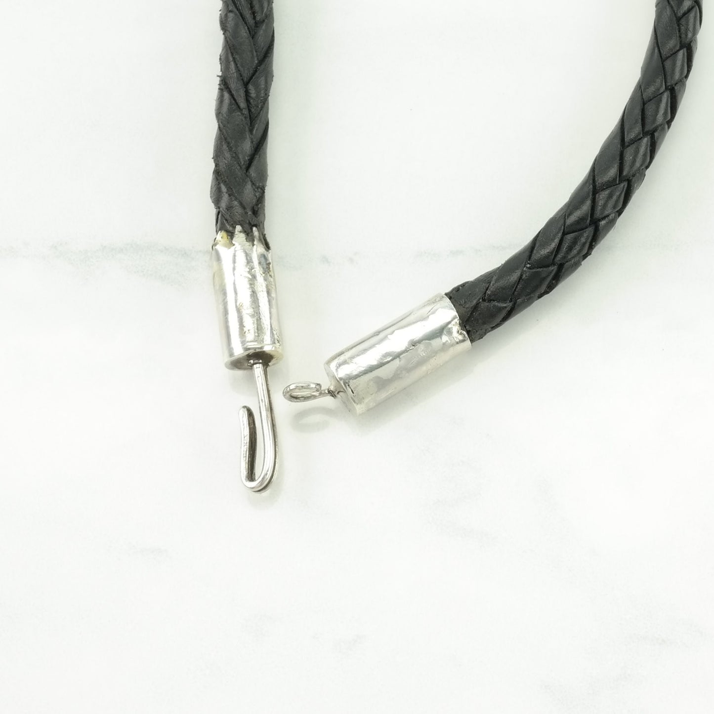 Sw Sterling Silver Blue Turquoise Leather Cord Necklace N2298