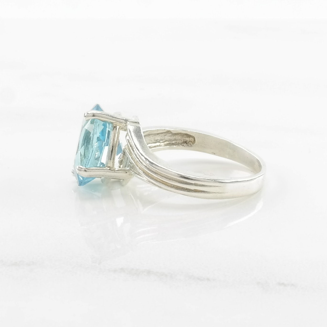 Vintage Sterling Silver Ring Topaz Wave Blue Size 6 3/4