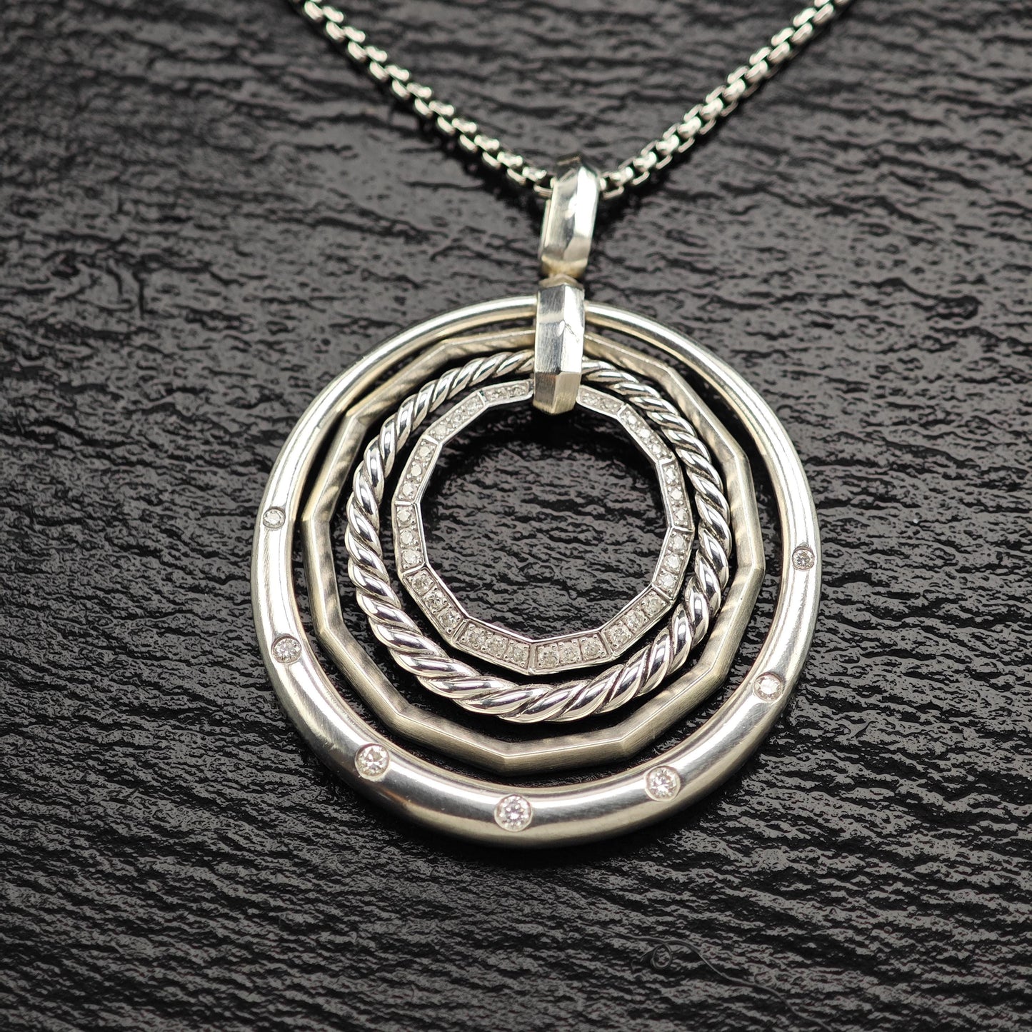 David Yurman Vintage Circle Necklace Medium White Diamond Stax Sterling Silver