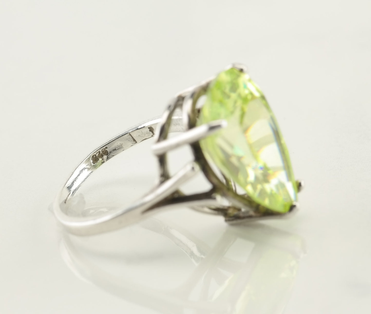 Vintage Sterling Silver Green CZ Ring Size 6 1/2