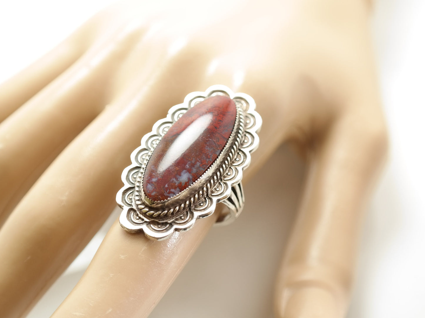Vintage Native American Agate Ring Sterling Silver Scallop Size 8 1/4