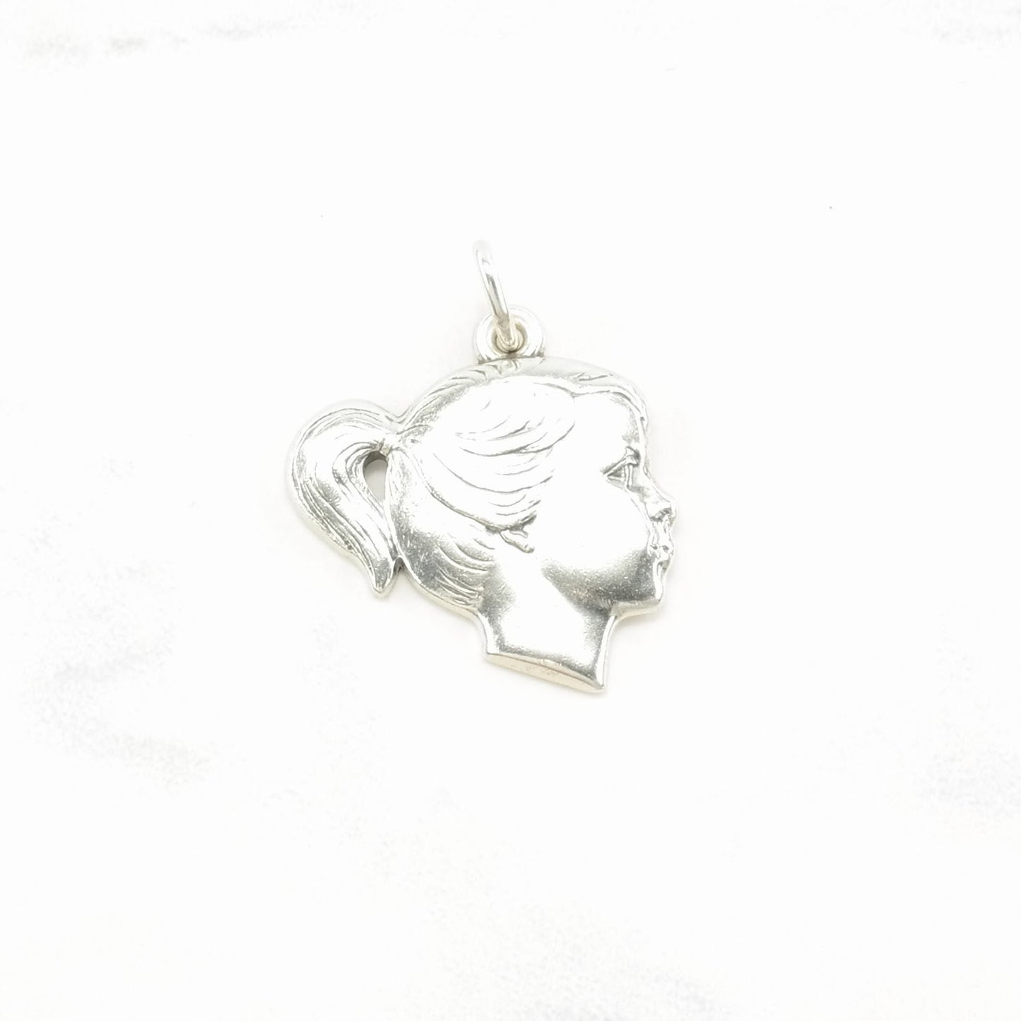 Choice: Vintage James Avery Portrait Cake, Mom Sterling Silver Pendant