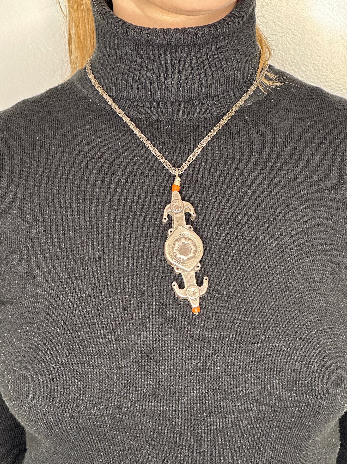 Ethnographic Sterling Silver Yamod Turkomans Coral Accent Plaque Pendant Necklace N1287