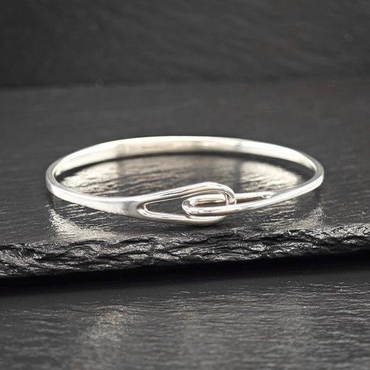 Tiffany & Co. Interlocked, Minimalist Bangle Bracelet Sterling Silver
