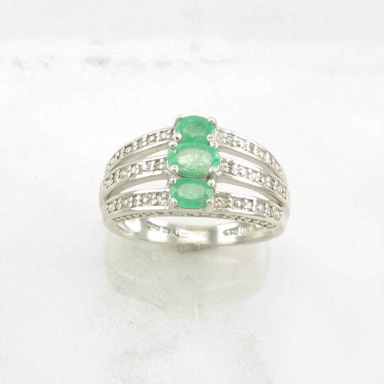 Vintage Thai Sterling Silver Ring Emerald, Diamond Green Size 5 1/4