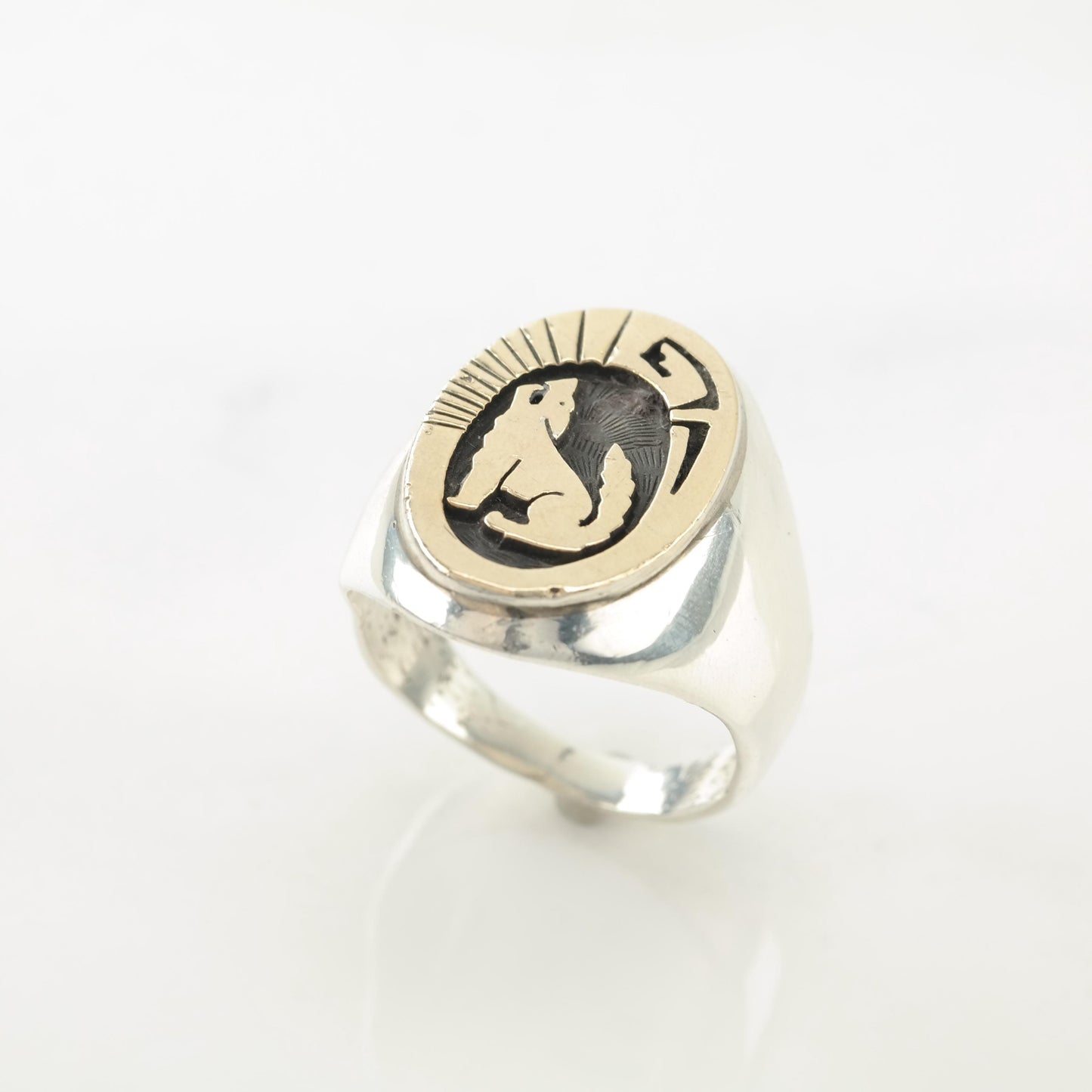 Vintage Native American, Sterling Silver Wolf Ring Size 11