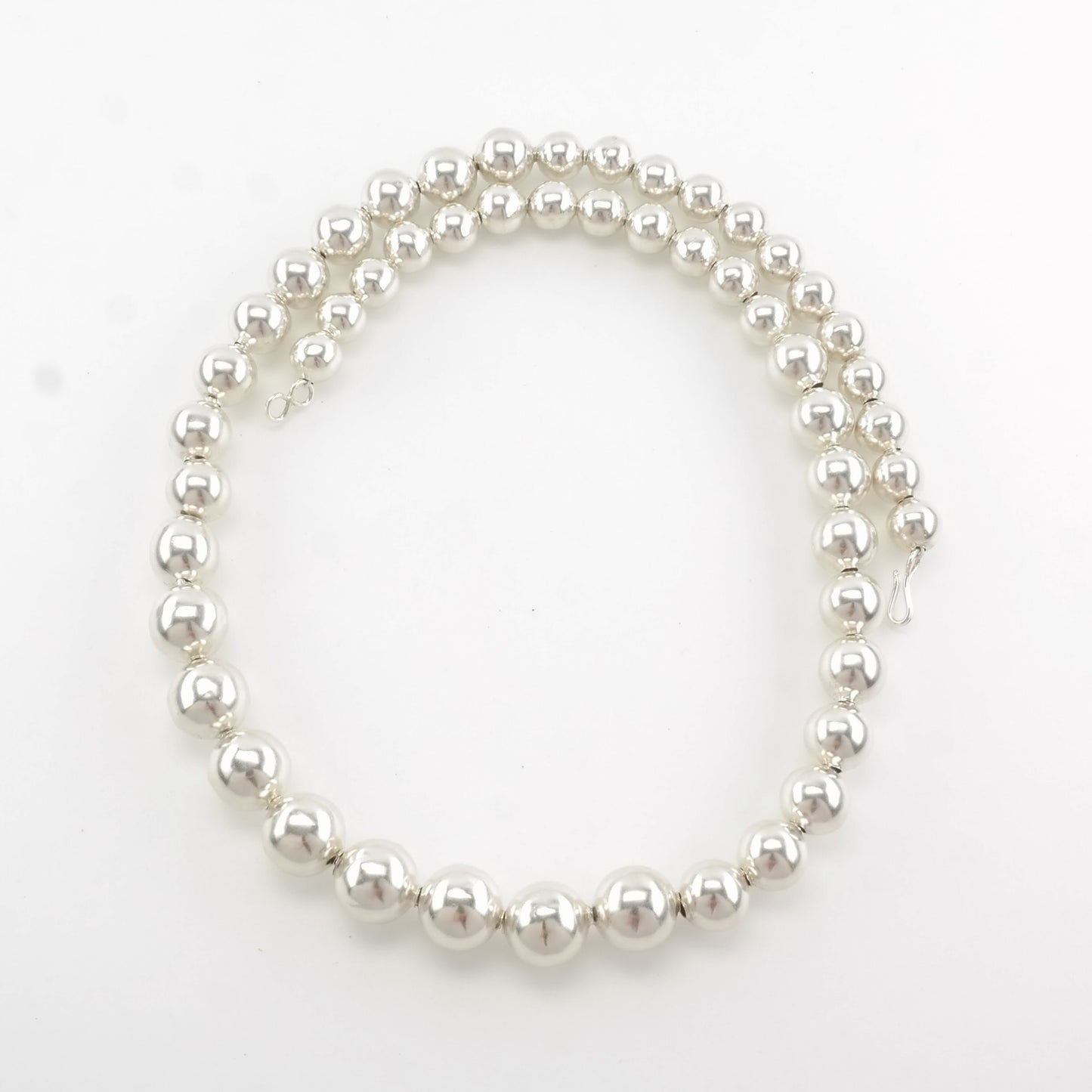 Vintage Southwest Sterling Silver 14 - 10mm Graduating Bead Necklace