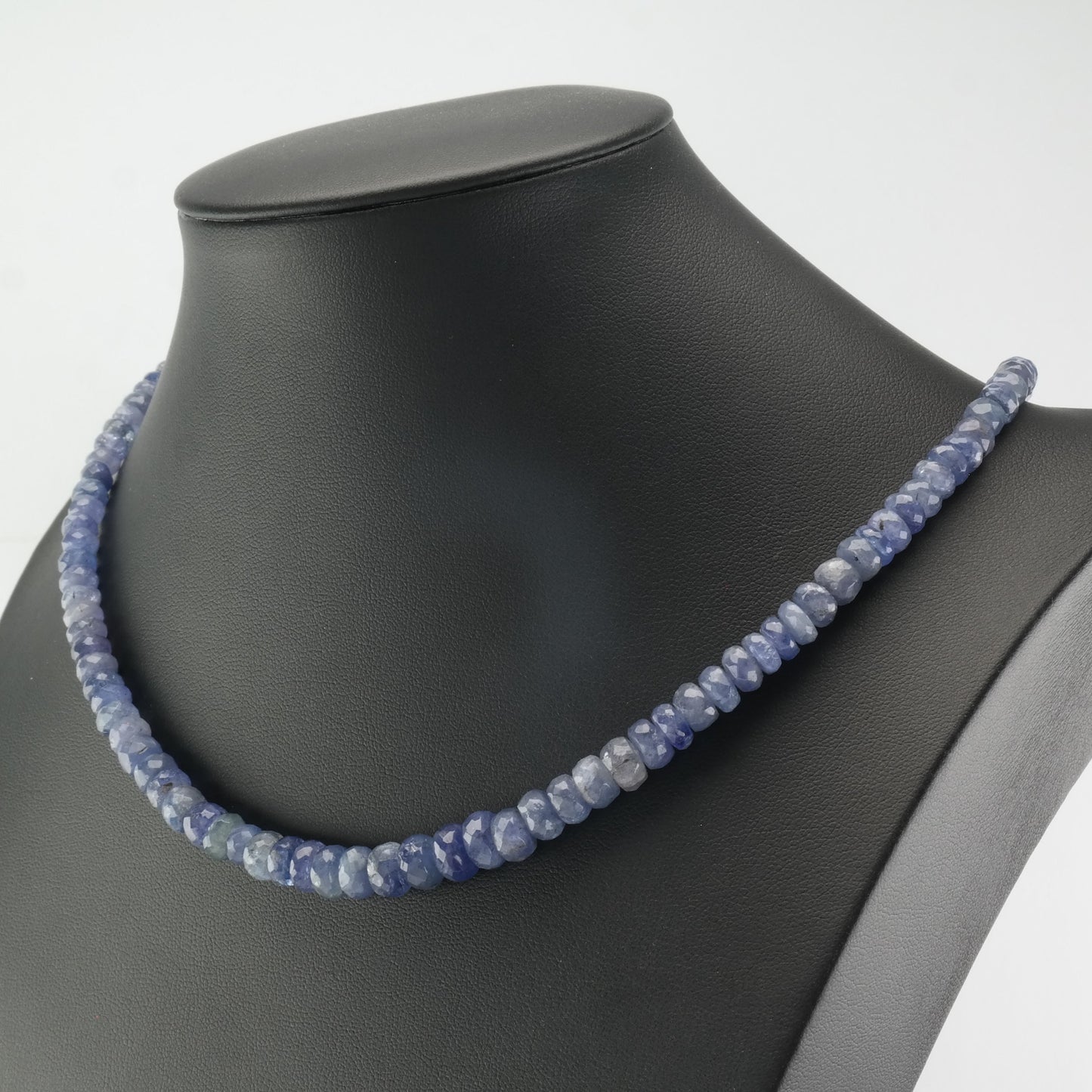 Vintage DTR Sterling Silver Opaque Tanzanite Faceted Necklace