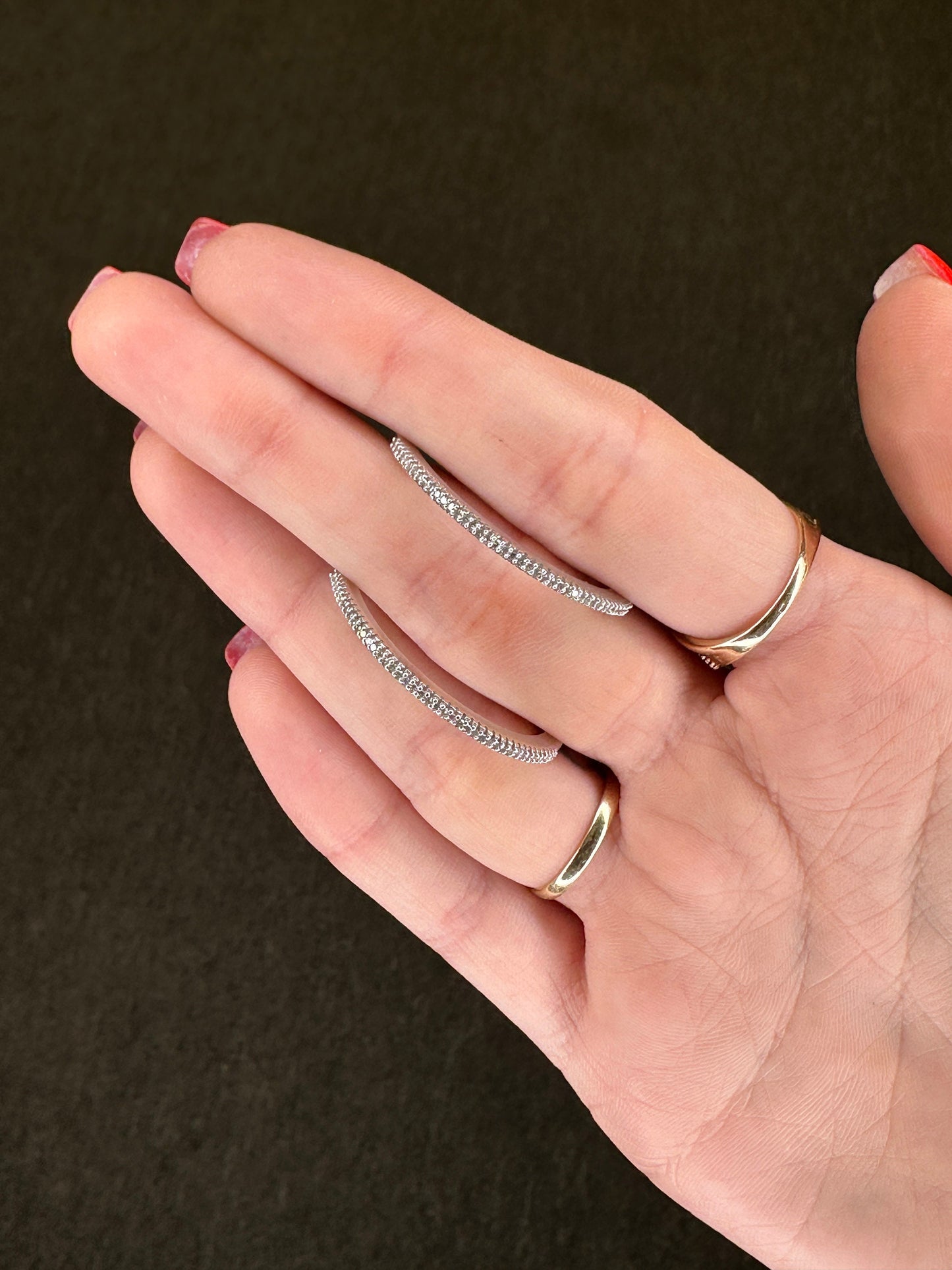 HOB Sterling Silver White Diamond Fishtail Setting Earrings Hoop