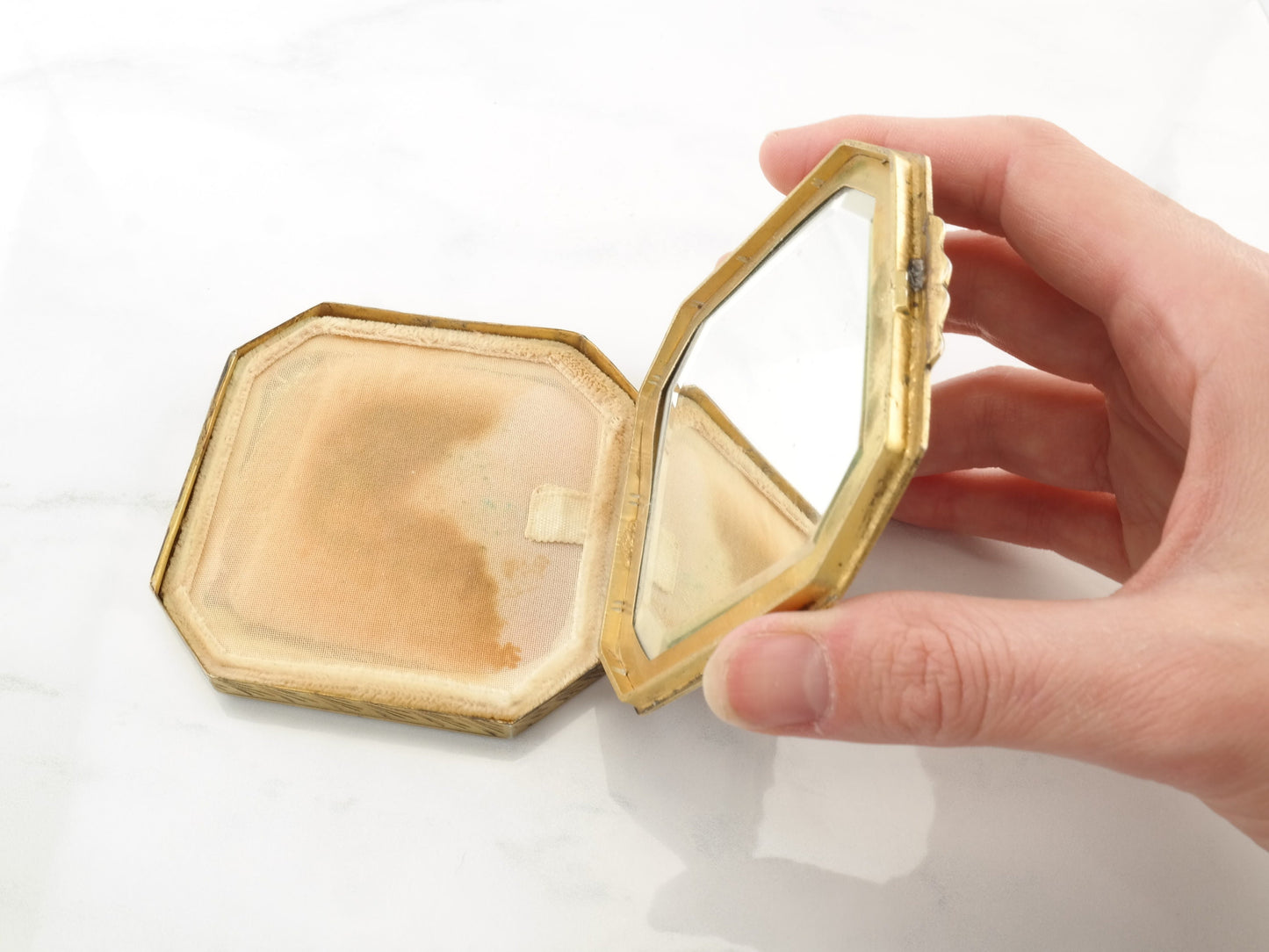 Sterling Enamel Compact MISC0010