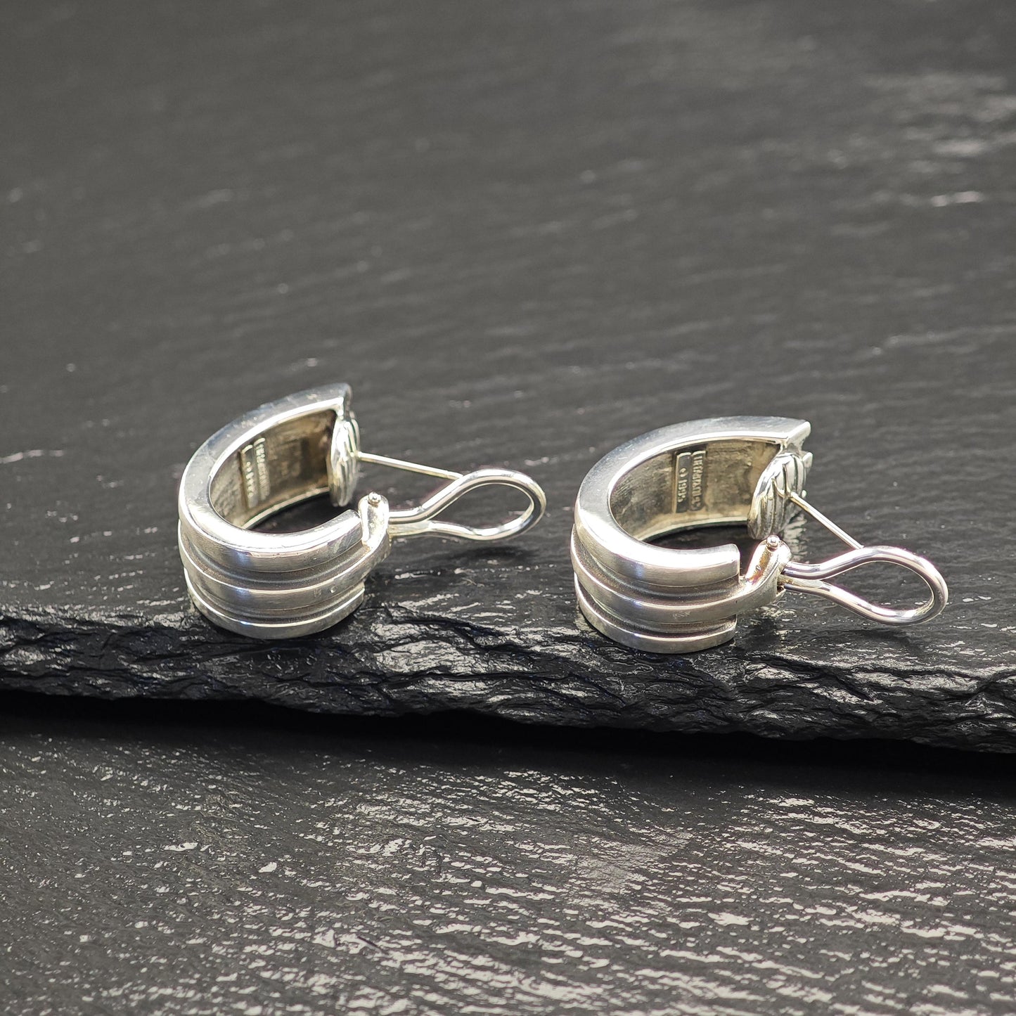 Tiffany Atlas 1995, Incise Omega Back Earrings Sterling Silver