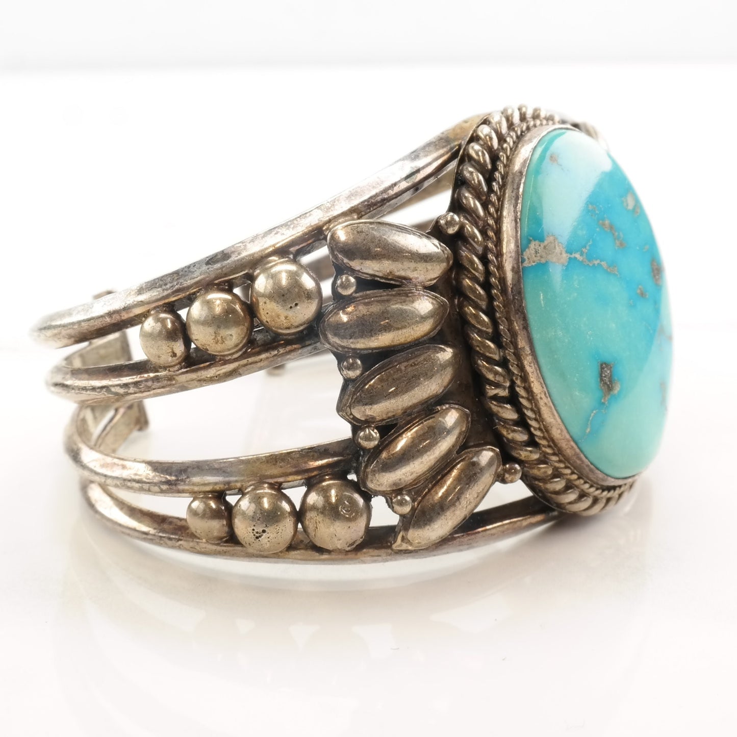Native American Sterling Silver Turquoise Oval Cuff Bracelet