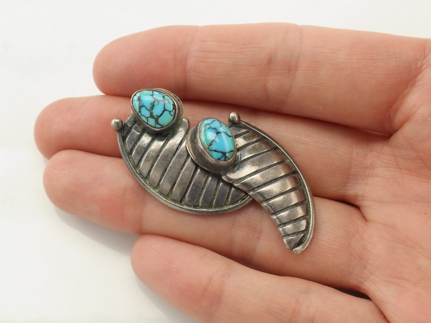 Native American Spiderweb Turquoise Claw Design Sterling Silver Earrings Screwback