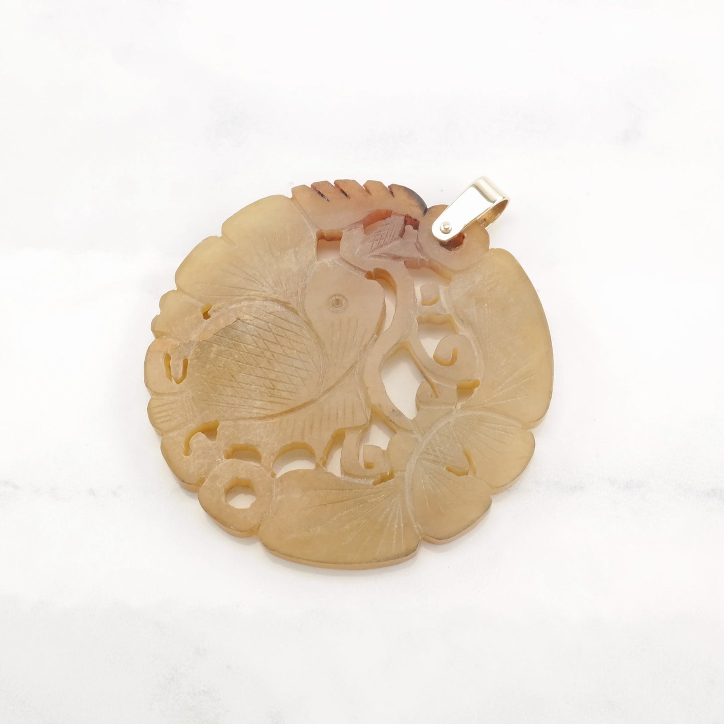 Vintage Carved Hardstone Chinese 14K Gold Pendant