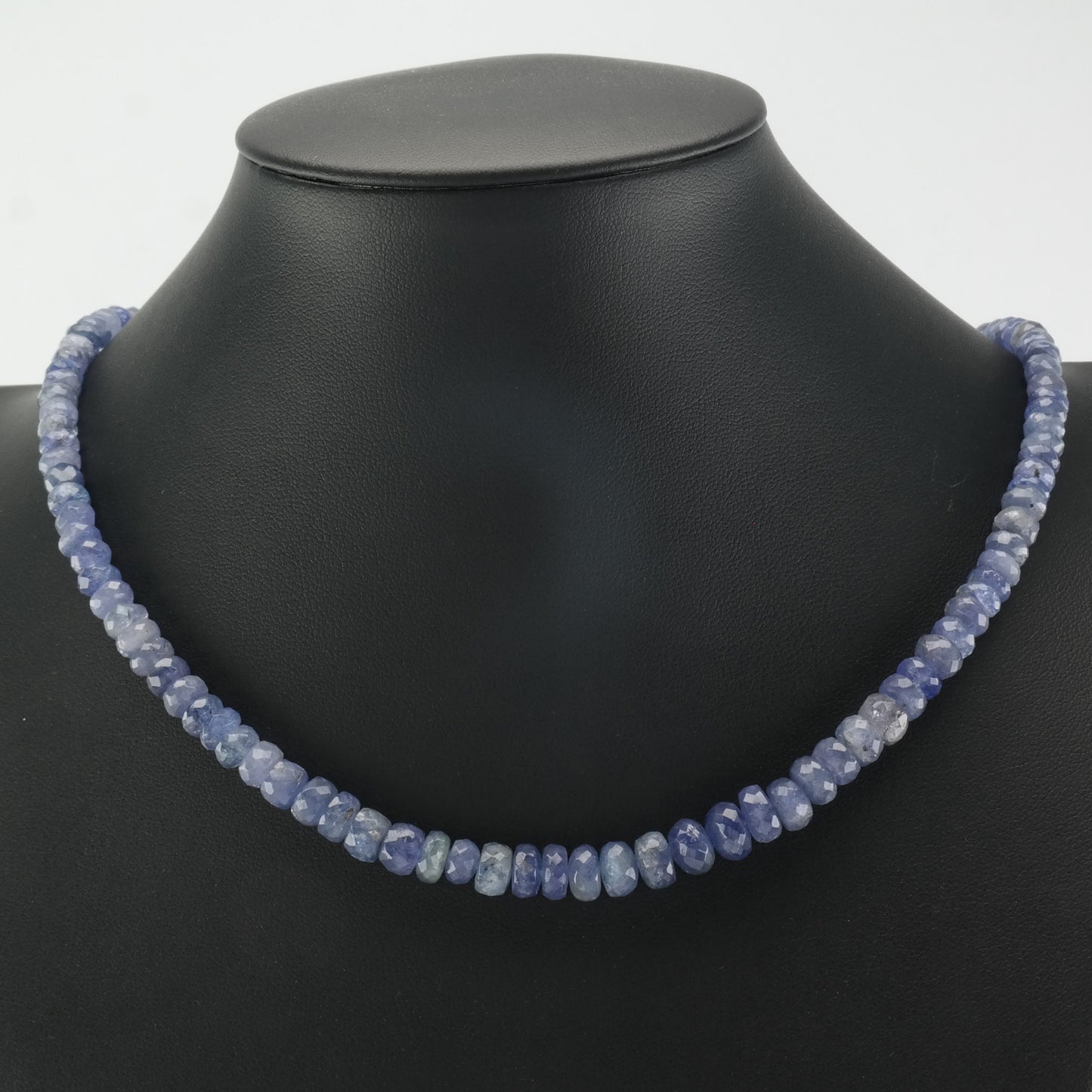 Vintage DTR Sterling Silver Opaque Tanzanite Faceted Necklace