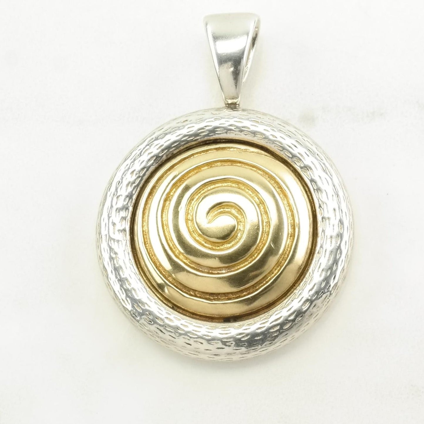 Ballou 18K Gold Sterling Silver Circle Pendant