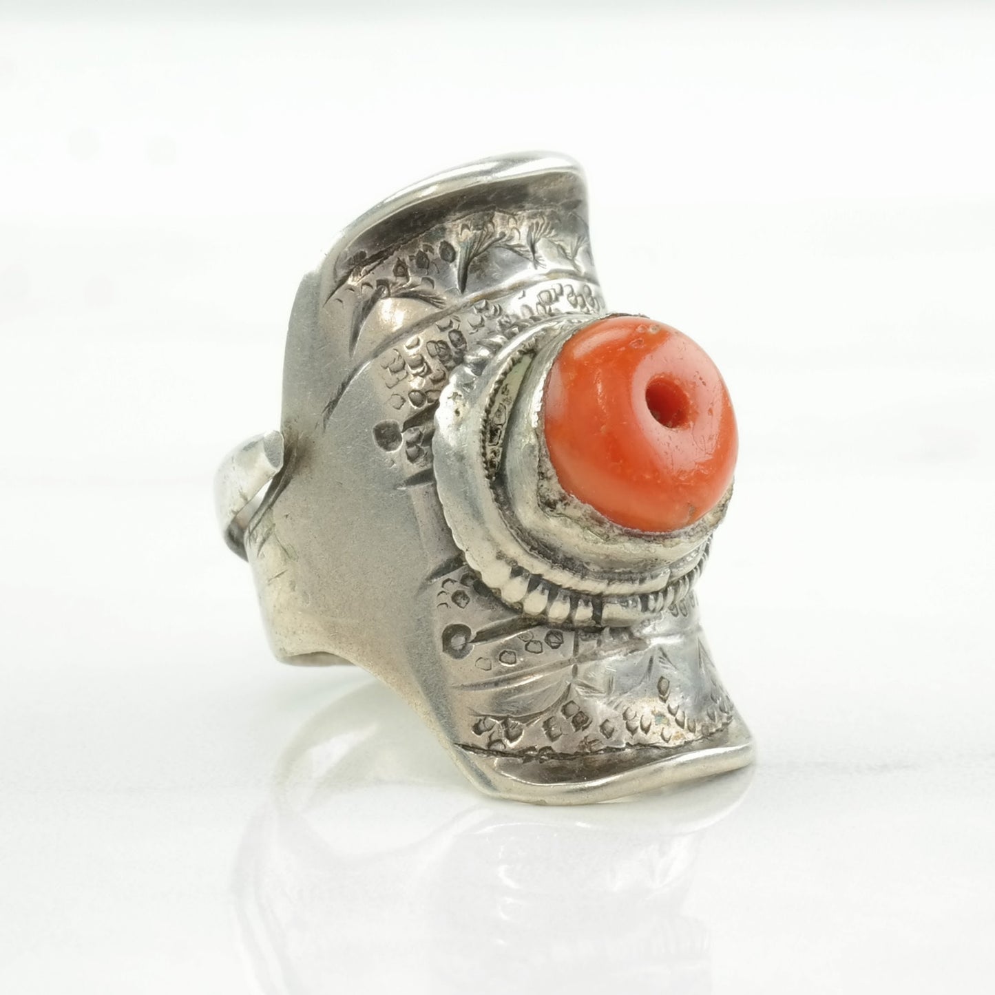 Vintage Sterling Silver Ring Coral Saddle, Stamped Orange Size 5 1/2 - 5 3/4
