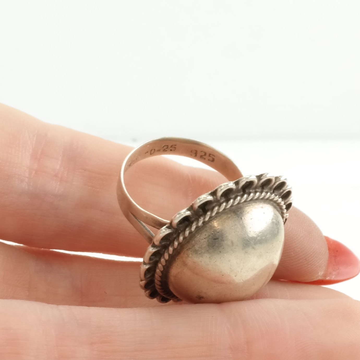 Taxco Silver Ring Dome Floral Sterling Sz6 1/2 R4972