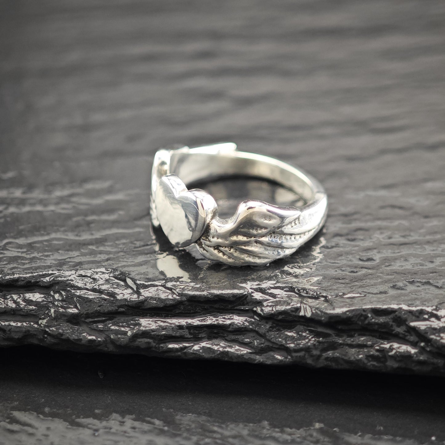 Retired James Avery Let Love Soar Ring