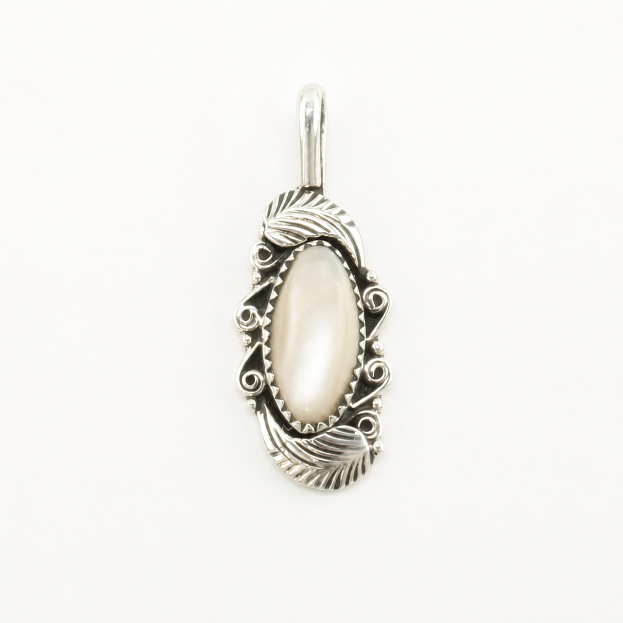 Vintage MOP Inlay Sterling Silver Pendant P2454