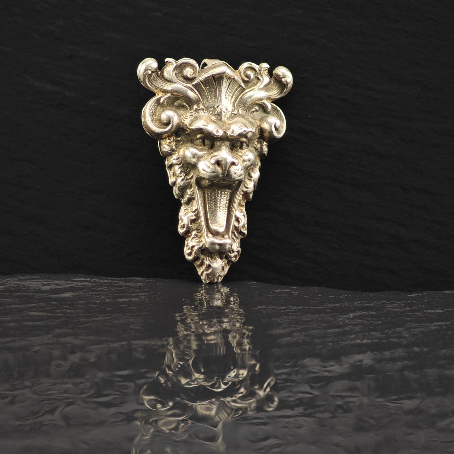 Art Novaue Revival Lion Pendant Sterling Silver P2861