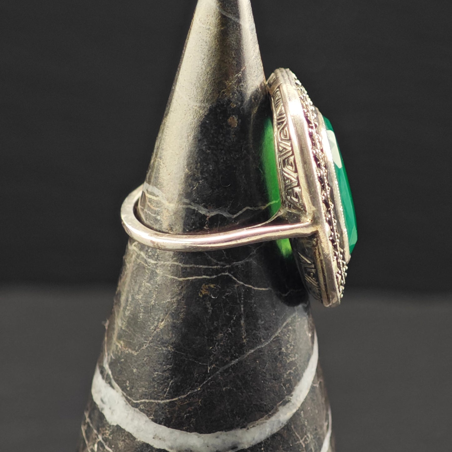 Art Deco Chrysoprase Ring Sterling Silver Sz 5 R6356
