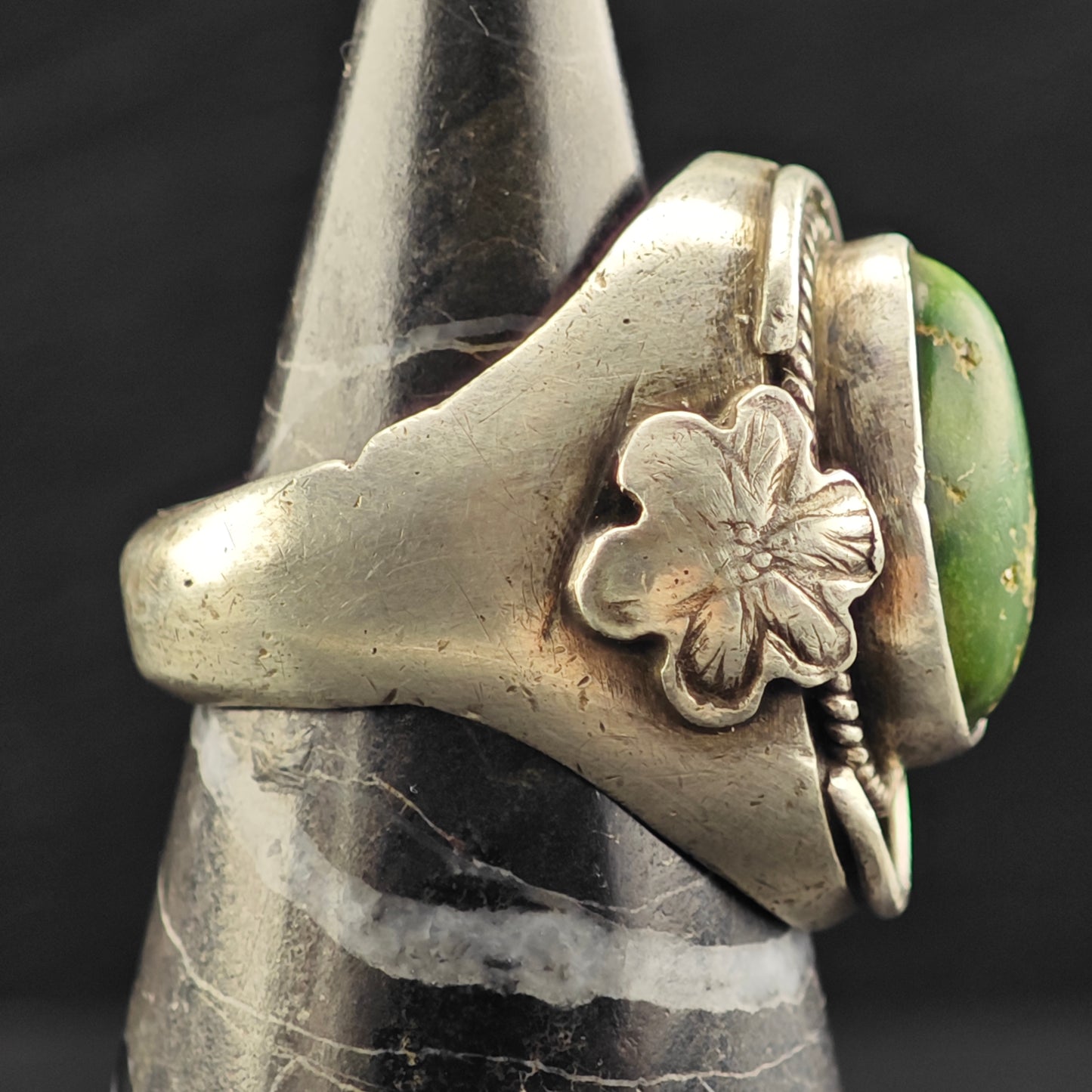 Early Tufa Cast Native American Green Turquoise Ring Sterling Silver Sz 10 R6449