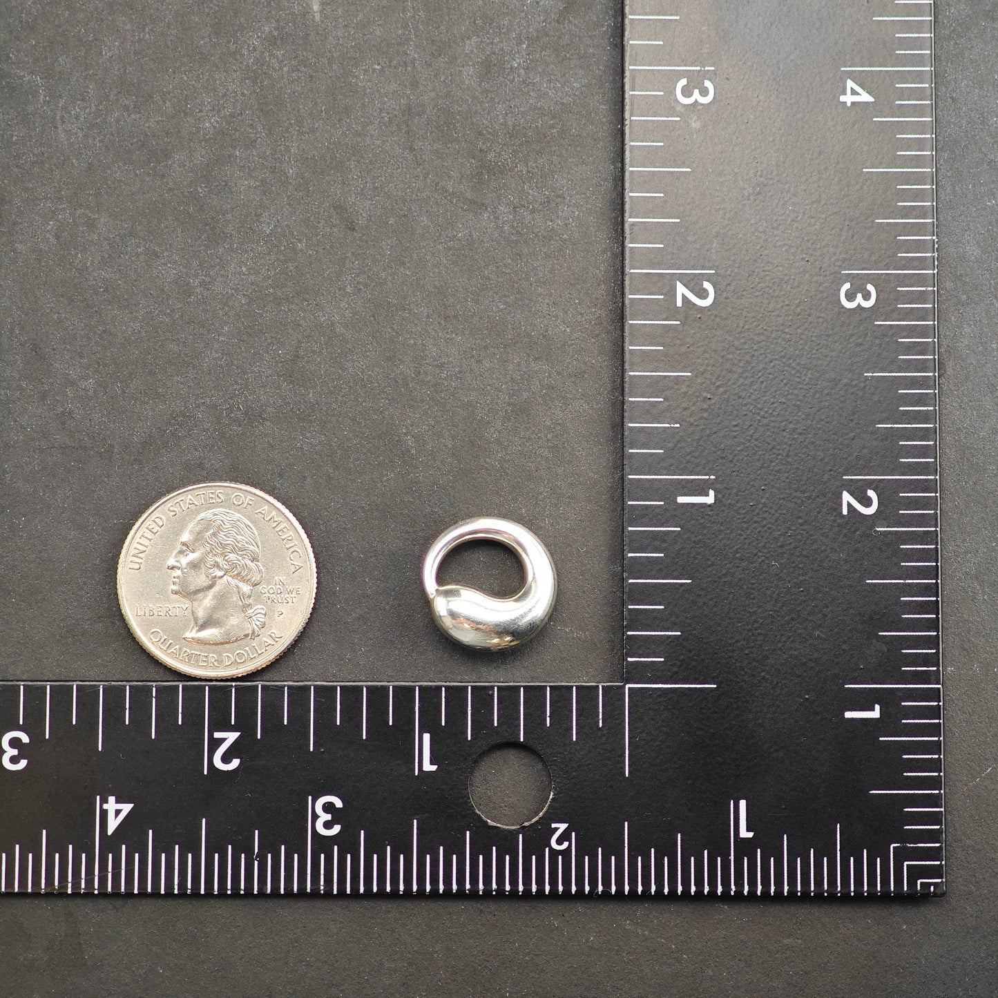 Tiffany & Co, Elsa Peretti Eternal Circle Pendant Sterling Silver 16.5mm
