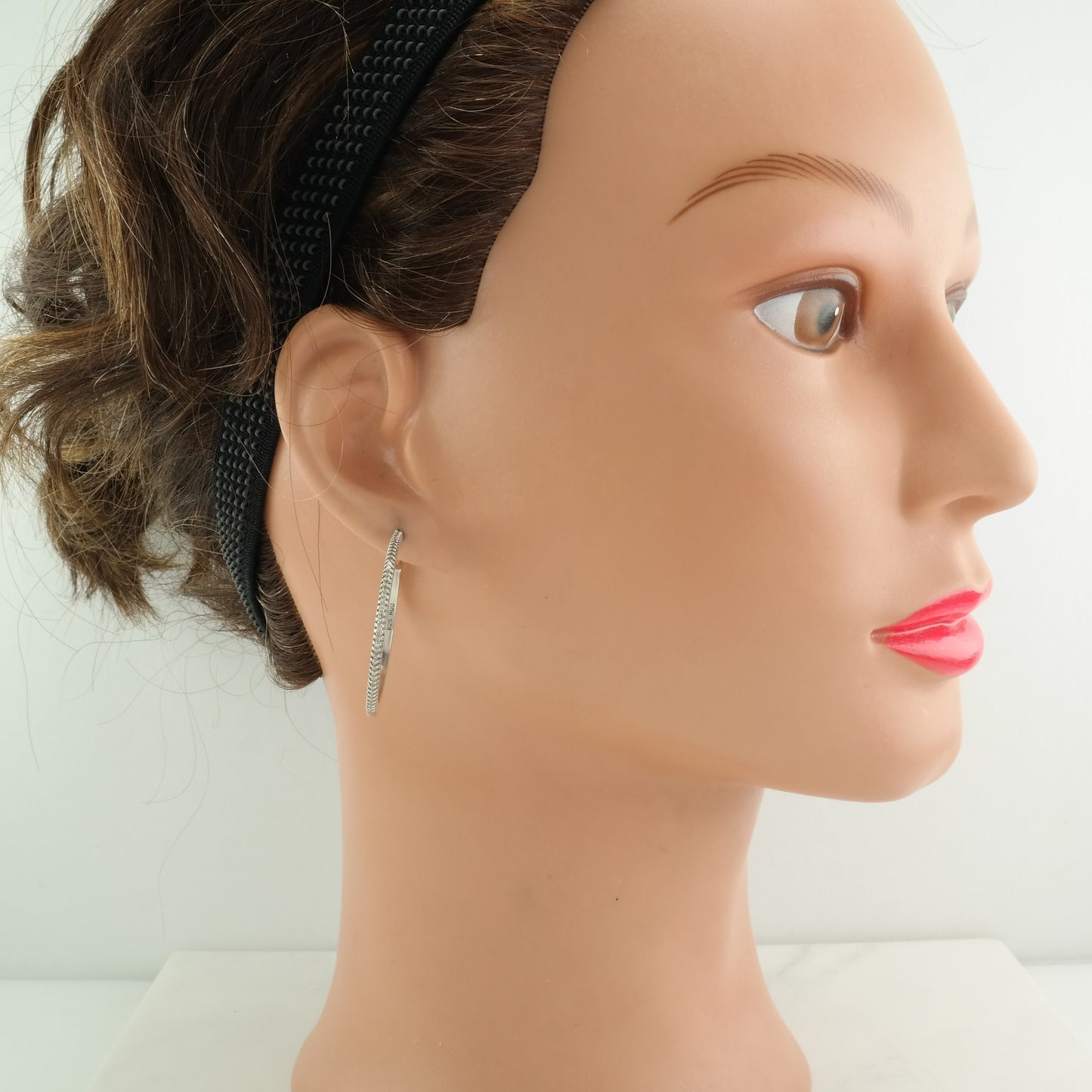 HOB Sterling Silver White Diamond Fishtail Setting Earrings Hoop