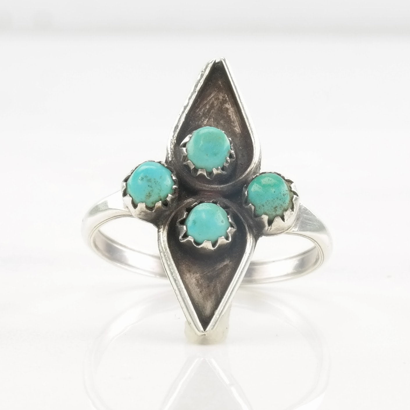 Vintage Native American Ring Turquoise Snake Eye Sterling Silver Size 6 3/4