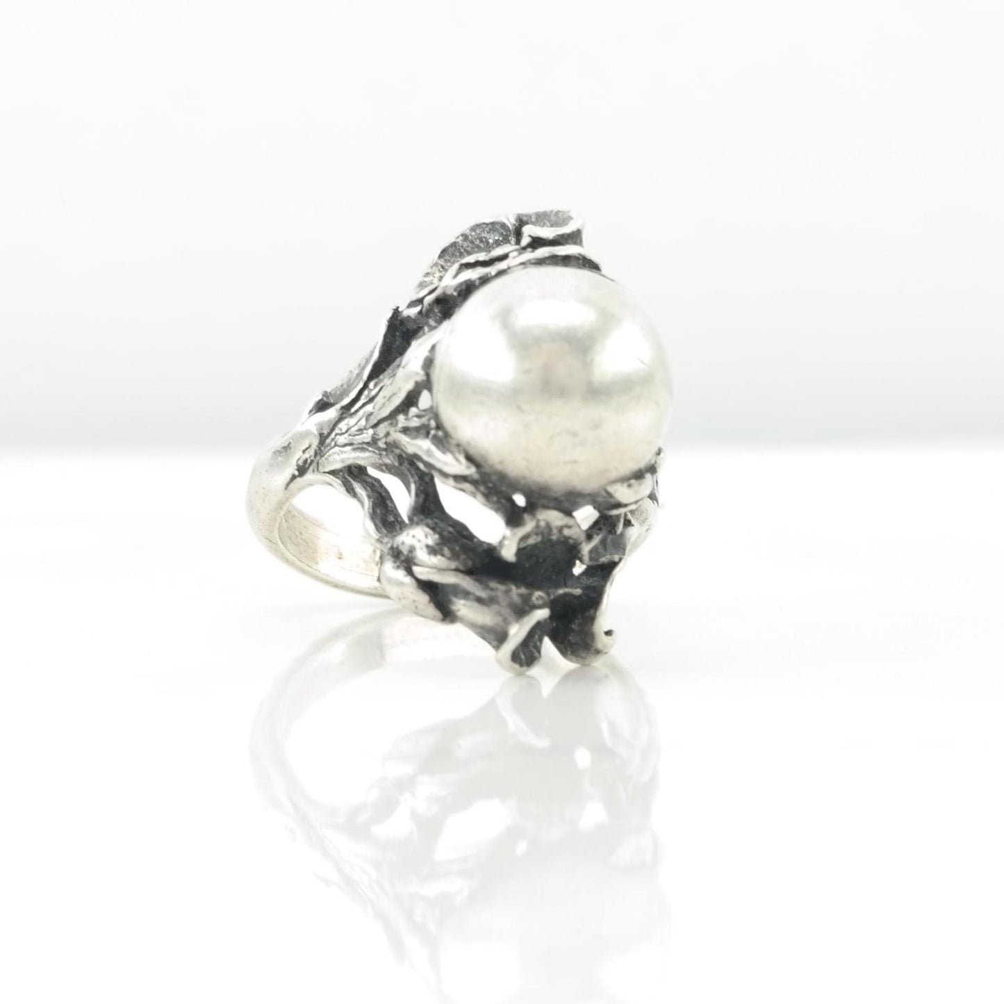 Vintage Art Nouveau Style Sterling Silver Ring Dome Floral