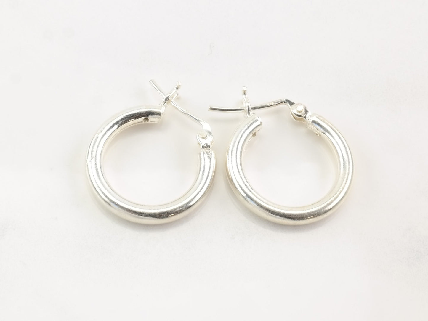 3/4 inch Silver Hoop Earrings, 3mm, Sterling