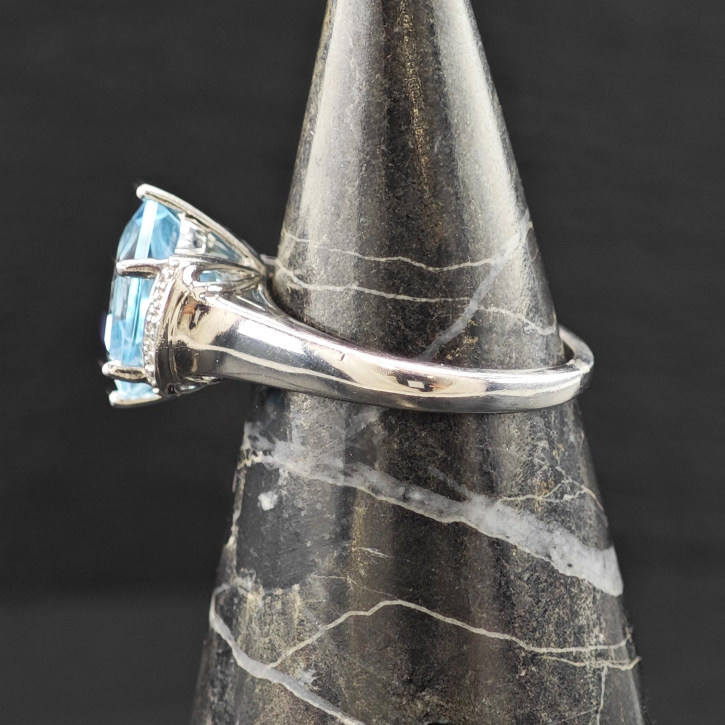 Blue BBJ Topaz Sterling Silver Ring Diamond Accents Size 7 R6201