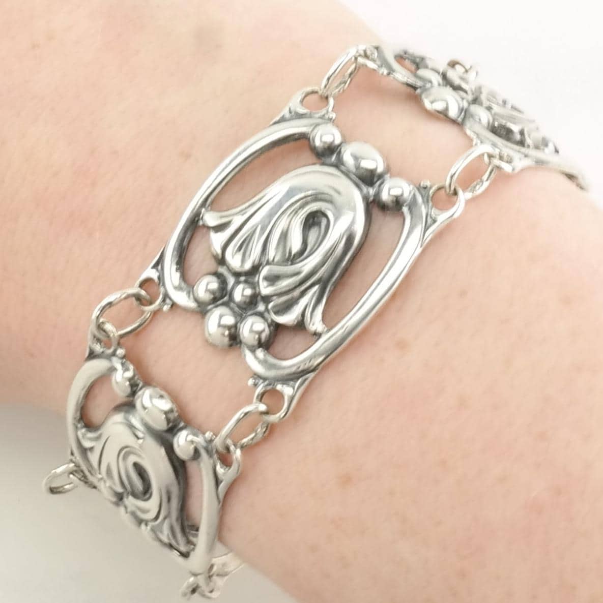 Vintage Art Nouveau Style Sterling Silver Link Bracelet Floral