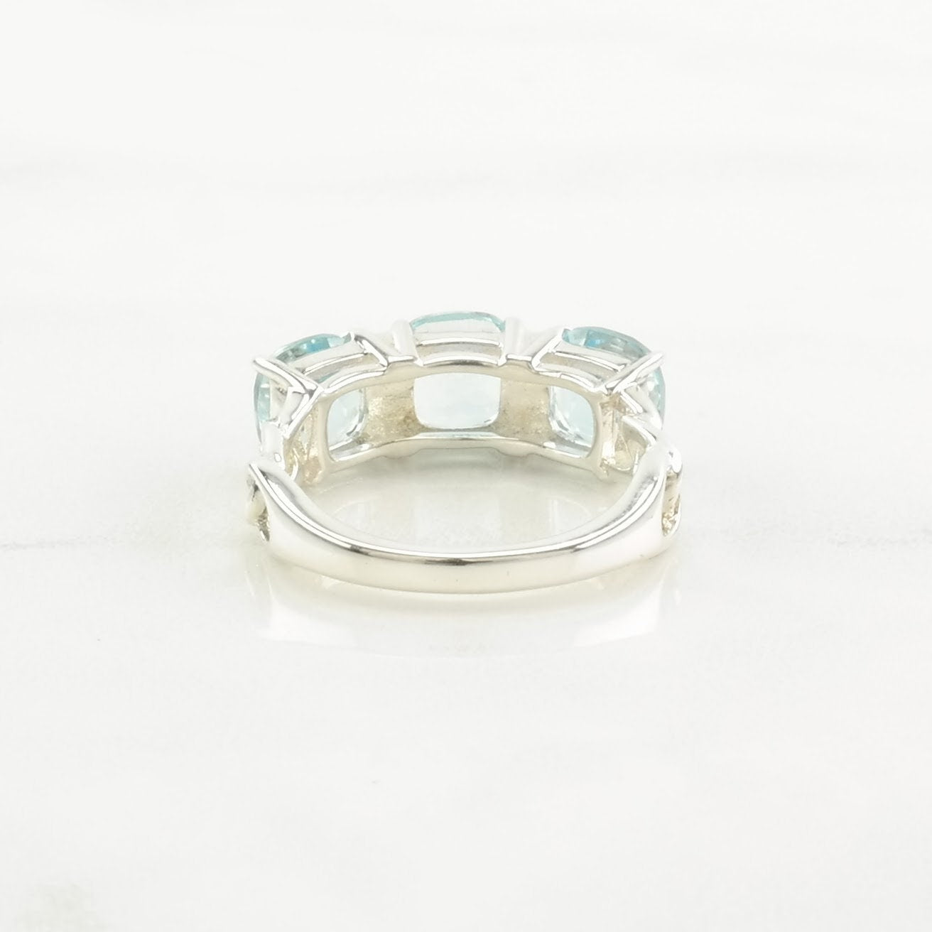 Vintage Sterling Silver Ring Topaz Blue Size 5