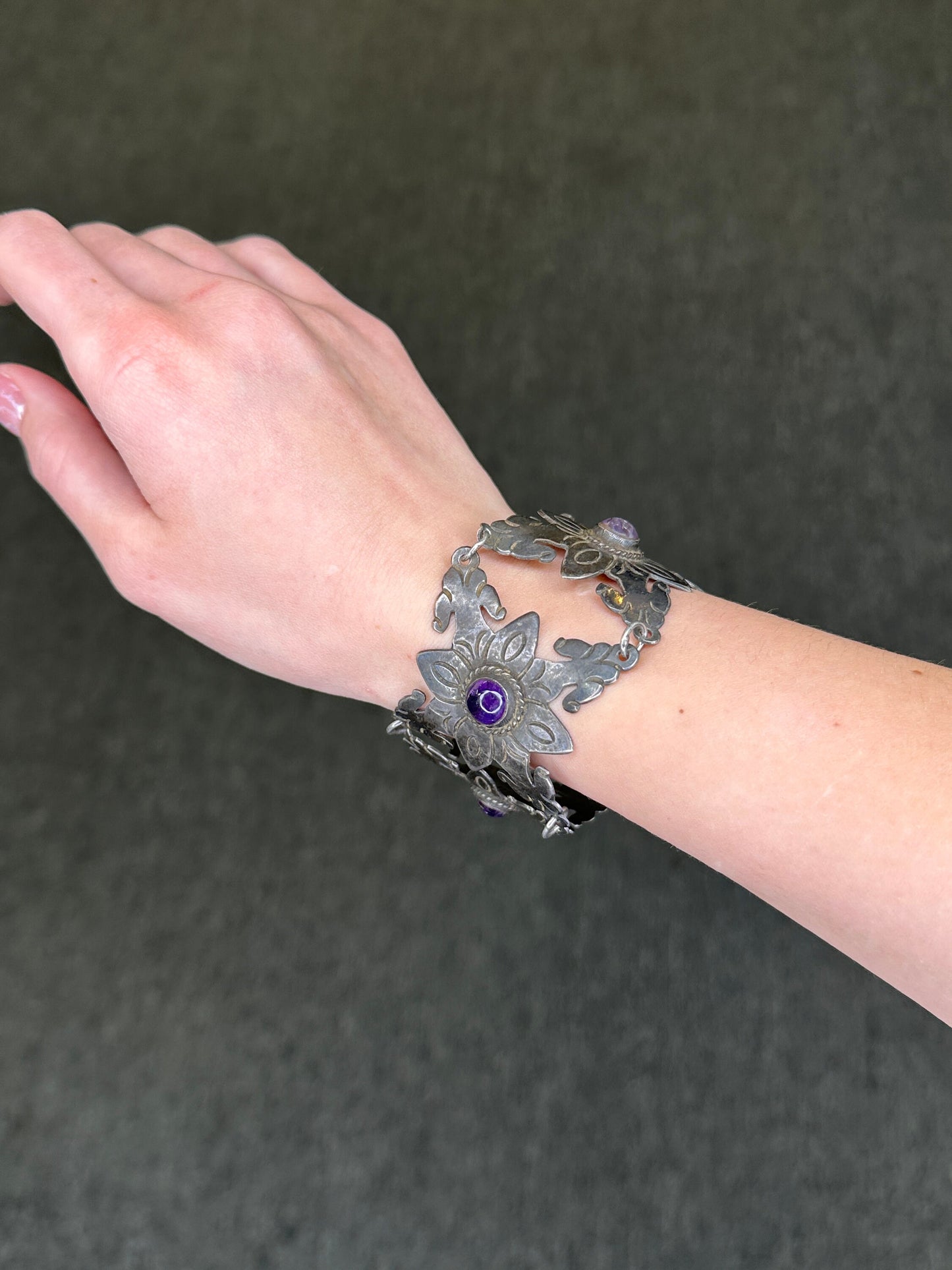 Pre Eagle, Taxco Sterling Silver Link Bracelet Purple Amethyst Floral