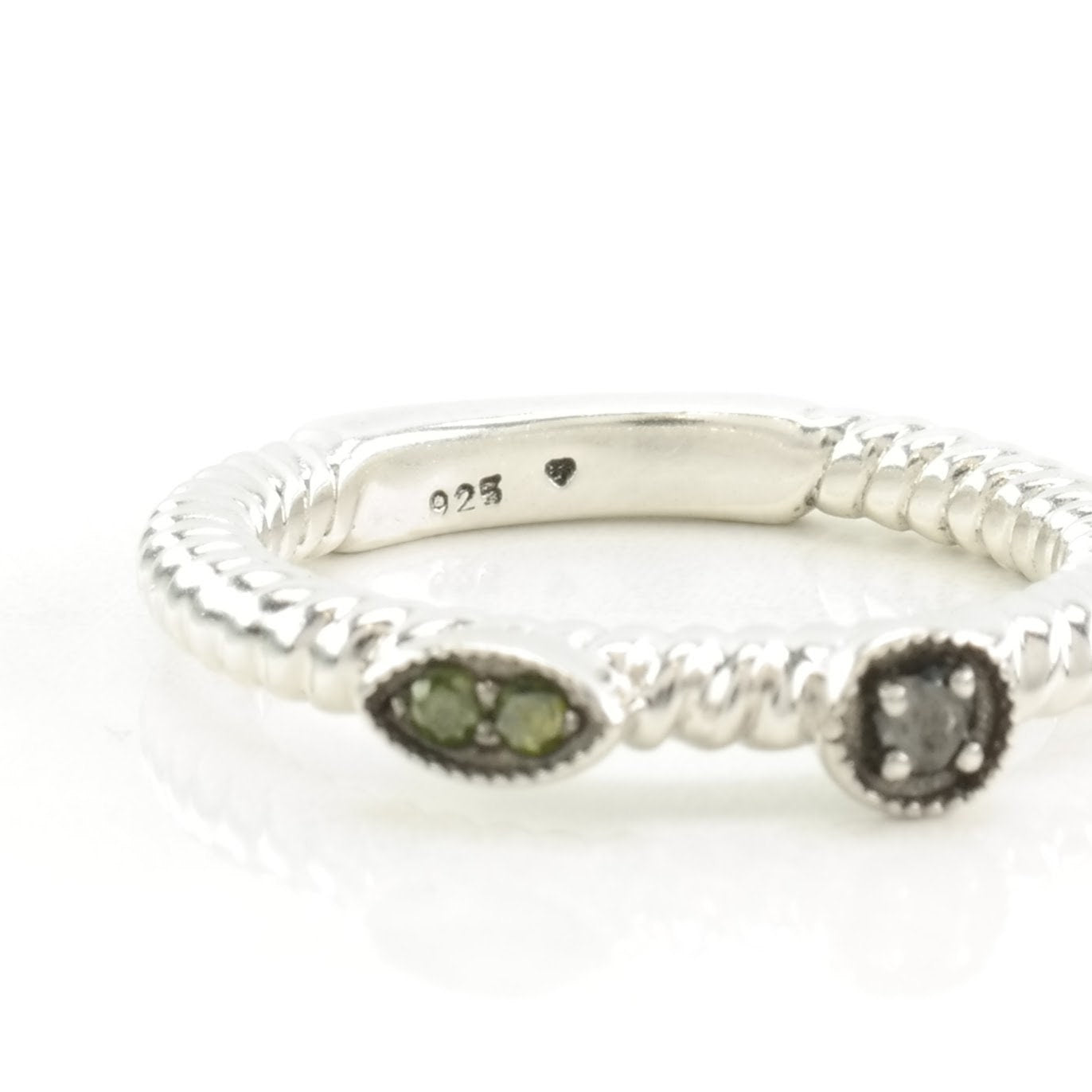 Vintage Sterling Silver Ring Black Diamond Green Diamond Size 7 1/4