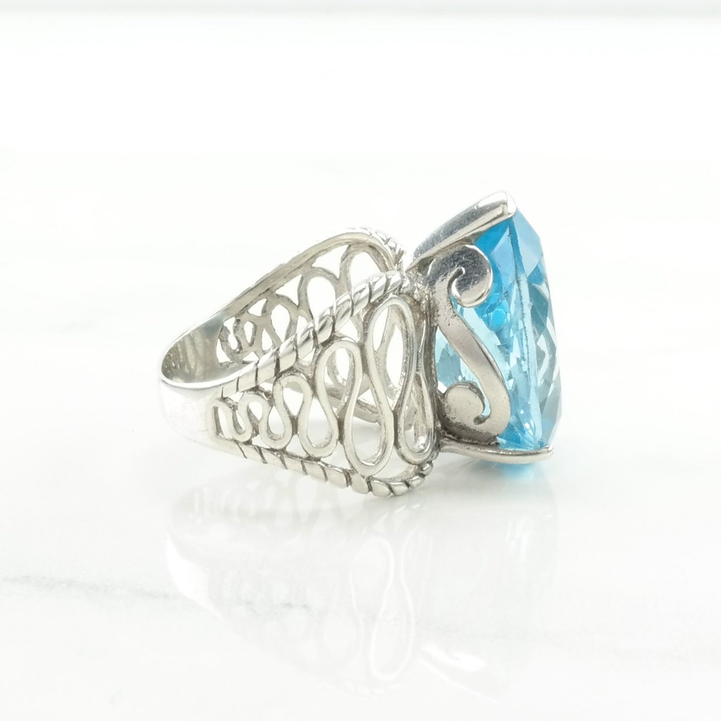 Vintage Sterling Silver Ring Topaz Teardrop Blue Size 8 3/4