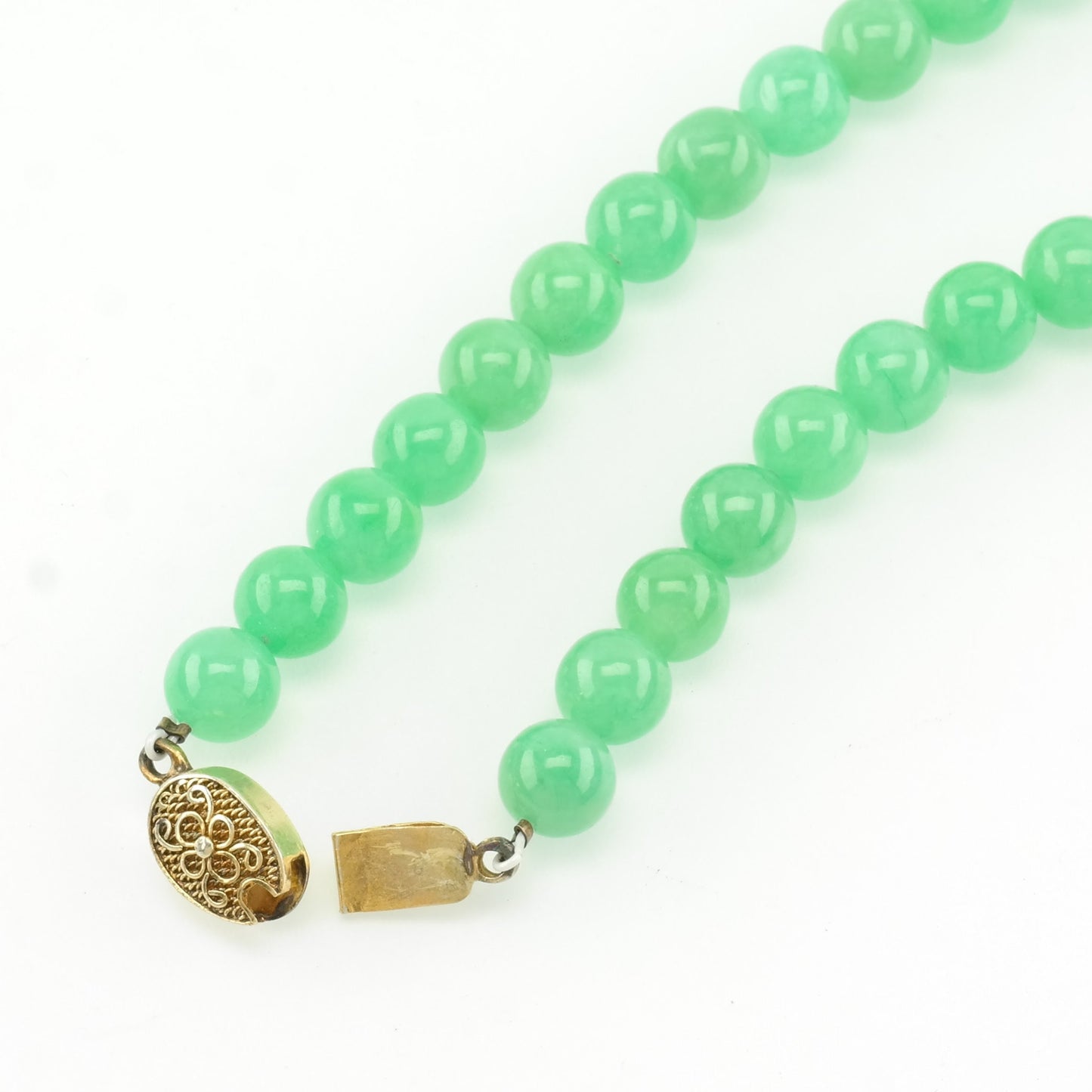 Vintage Green Jade Bead Necklace Carved Jade Monkey Pendant Sterling Silver N1963