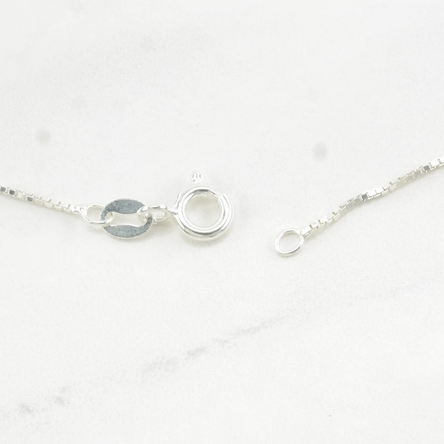 Vintage Sterling Silver 1 mm Link 20 Inch Necklace