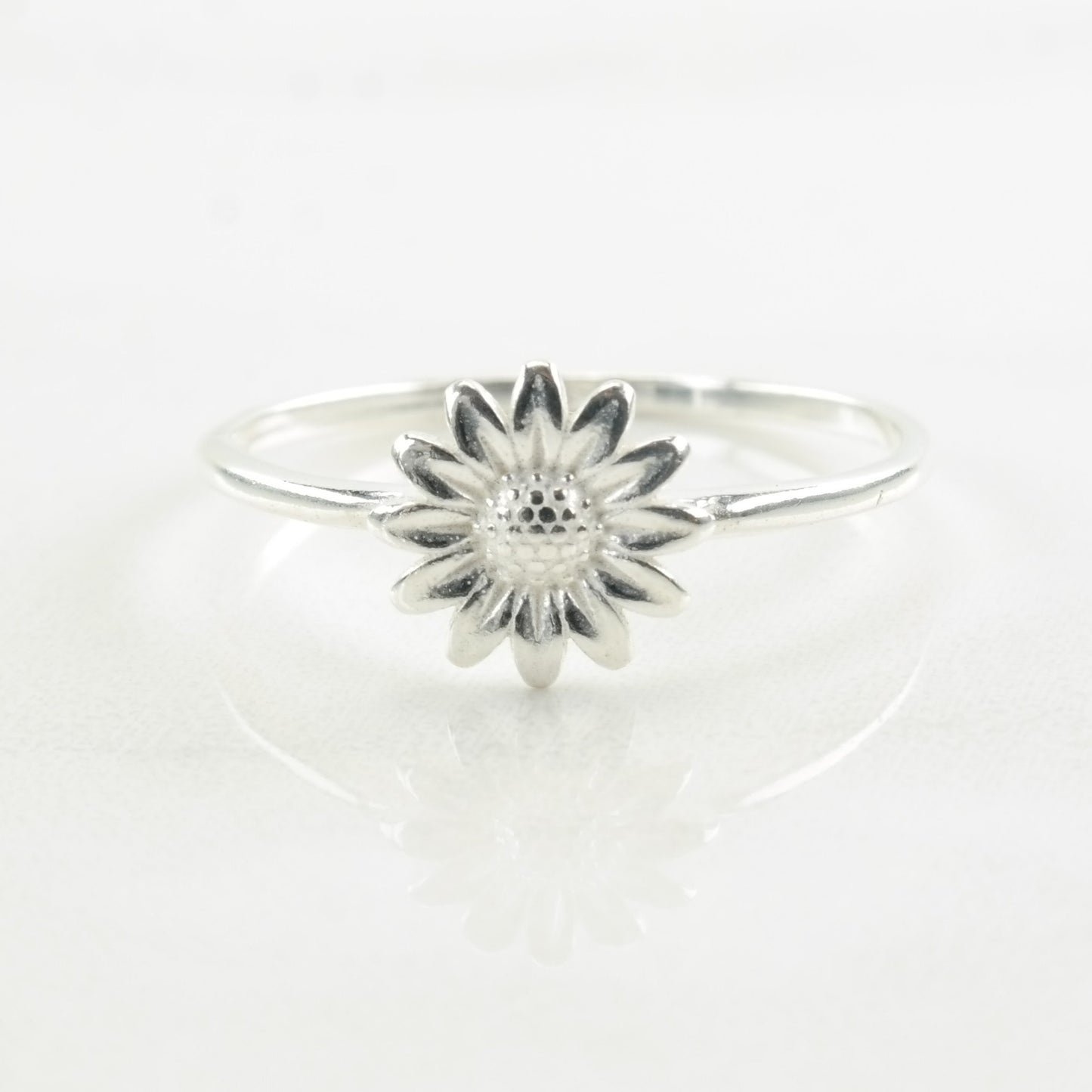 Minimalist Silver Rose Gold Plated Flower Sterling Ring Size 6-8