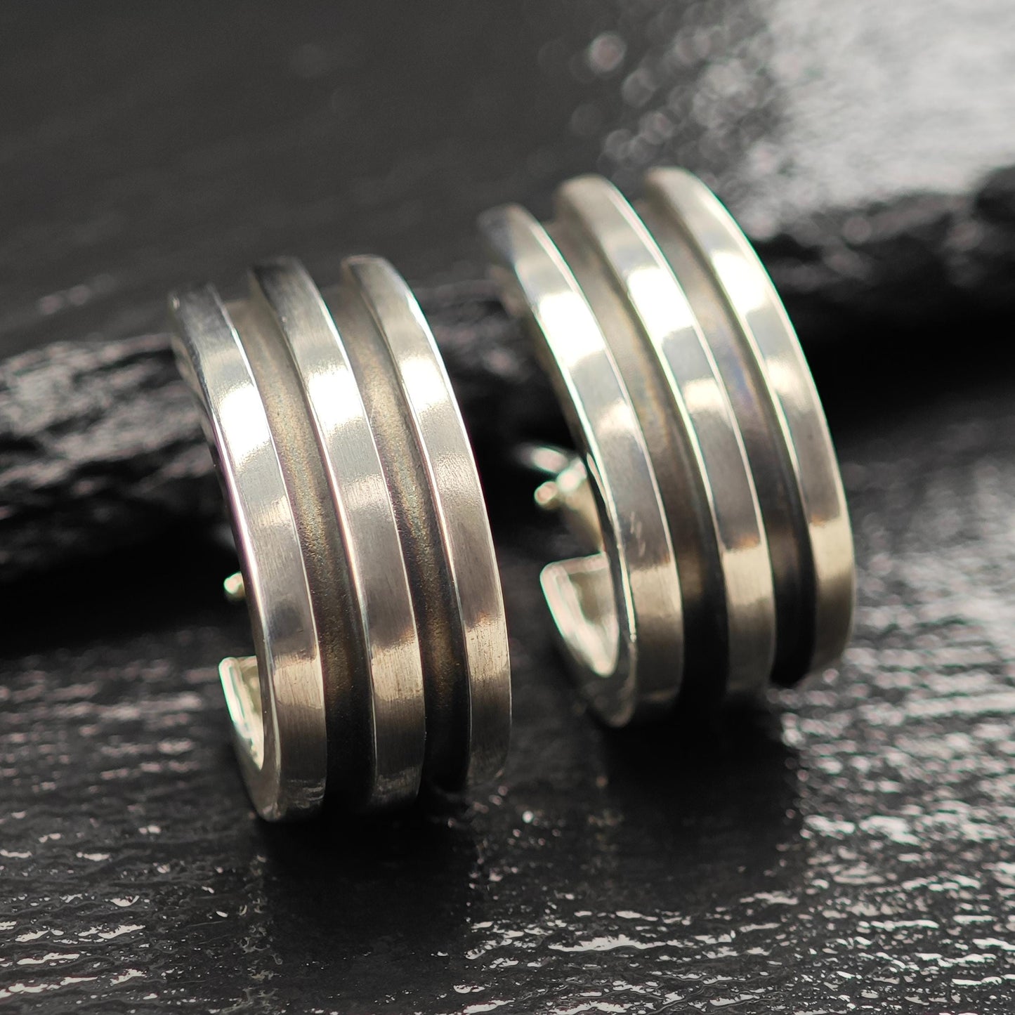 Tiffany Atlas 1995, Incise Omega Back Earrings Sterling Silver