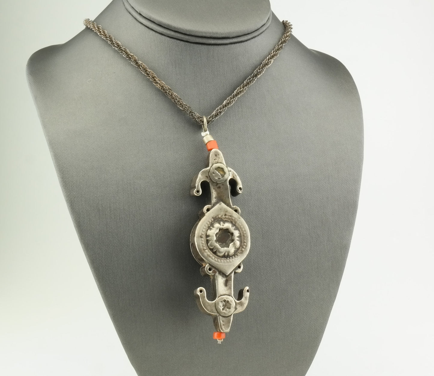 Vintage Ethnographic Sterling Silver Yamod Turkomans Coral Accent Plaque Pendant Necklace