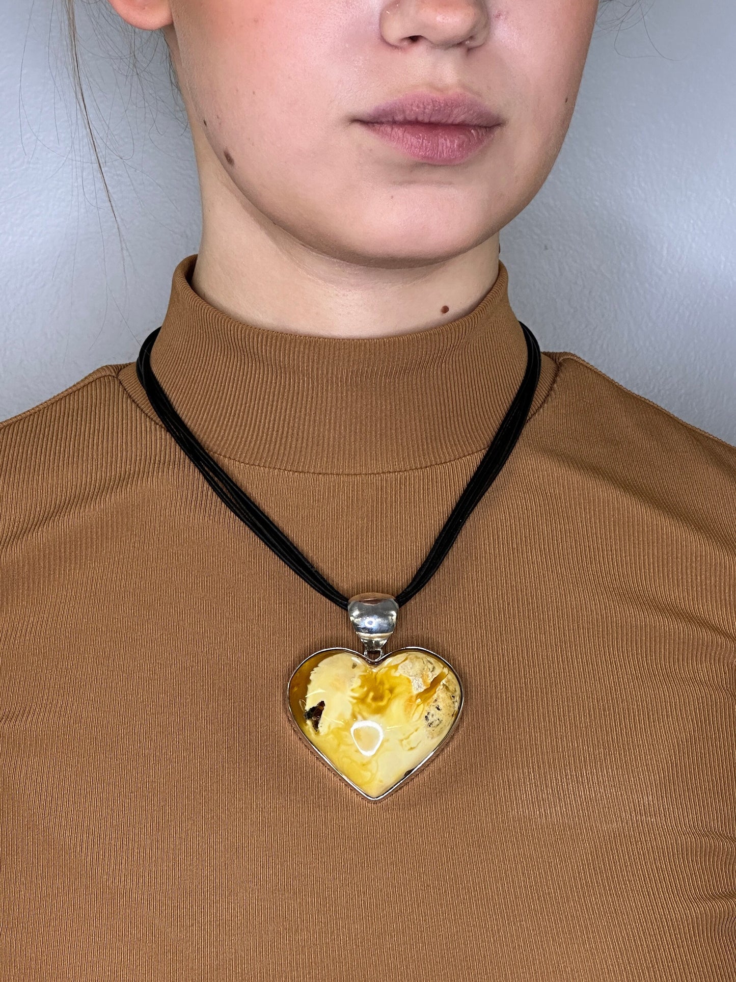 Vintage Sterling Silver Yellow Amber Heart Necklace