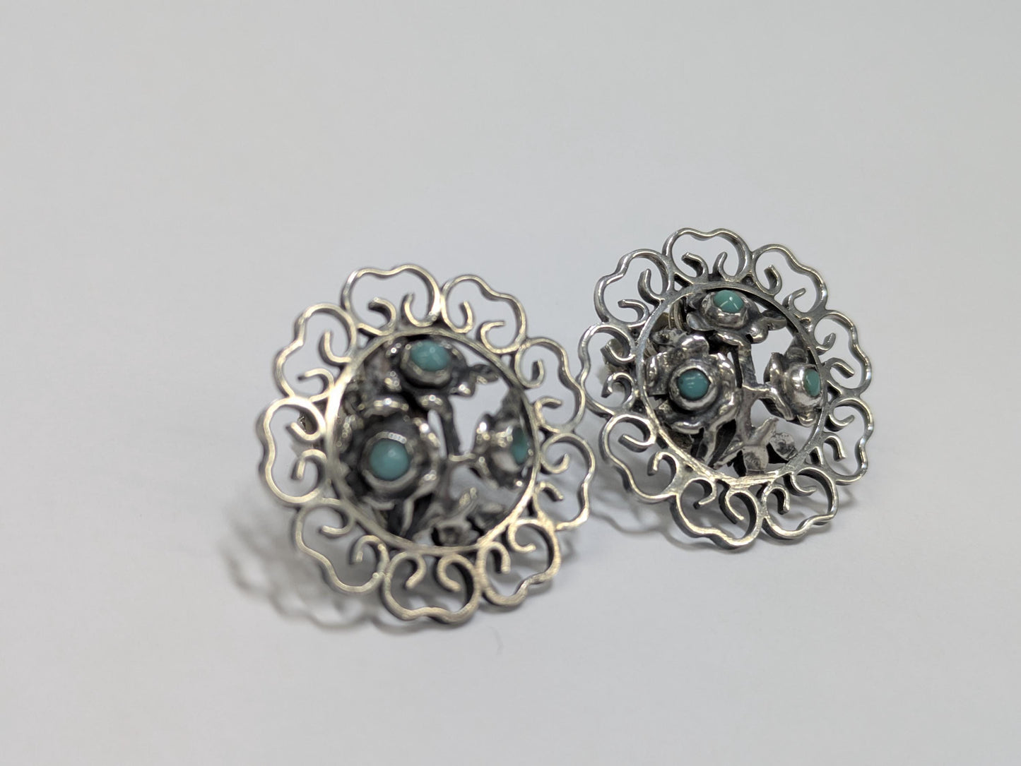 Vintage Mexico Green Faux Turquoise Floral, Filigree Screw Back Earrings Sterling Silver